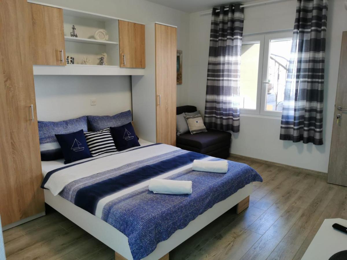 Apartments Deak Makarska Eksteriør billede