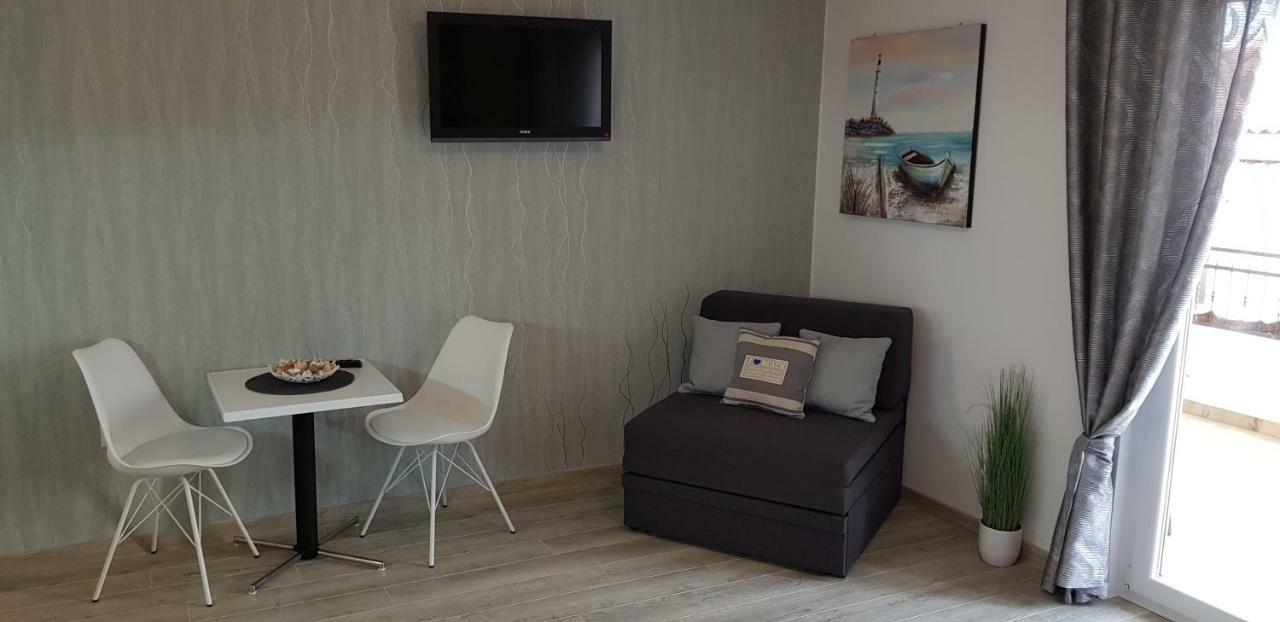 Apartments Deak Makarska Eksteriør billede
