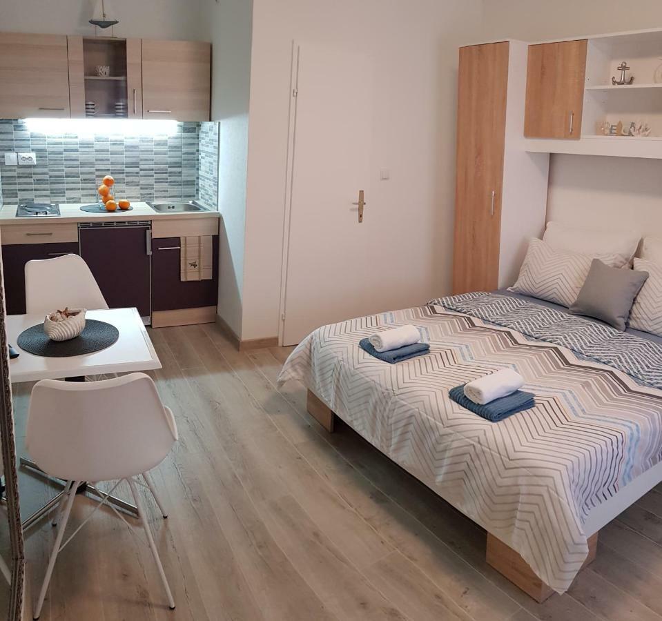 Apartments Deak Makarska Eksteriør billede