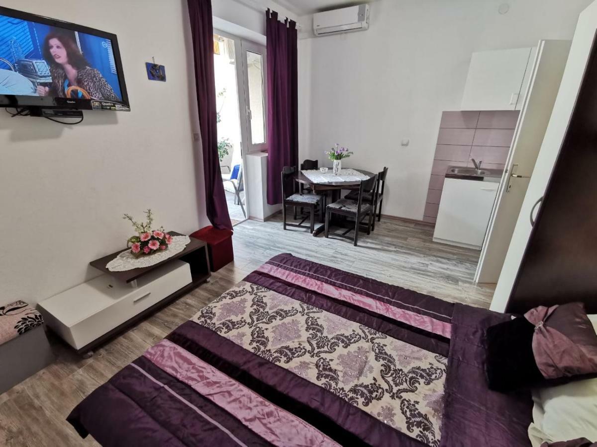 Apartments Deak Makarska Eksteriør billede